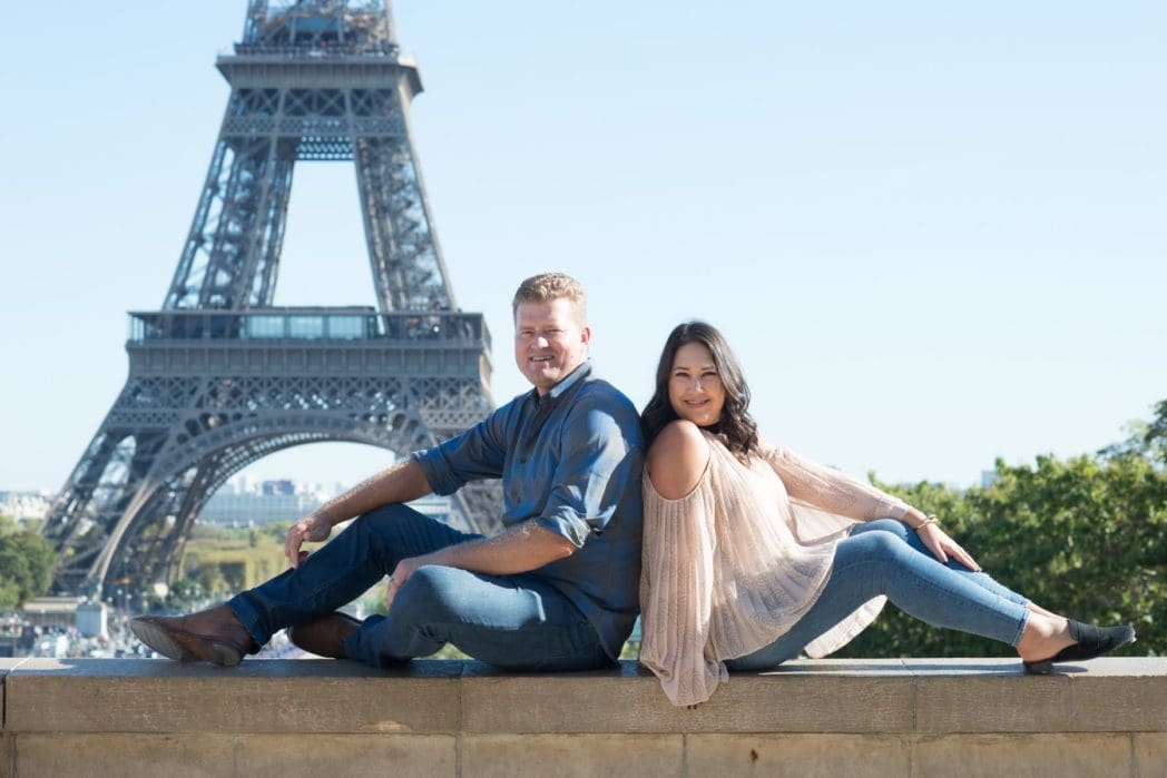 Ashley + Kent Paris photo session and a gourmet picnic at the Eiffel tower