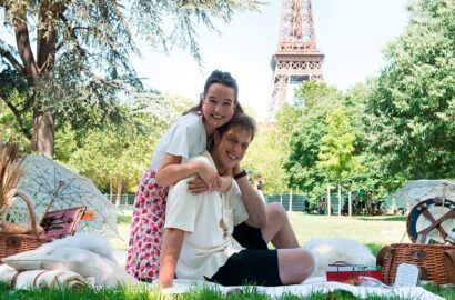 Lets enjoy a Paris picnic in the spring.