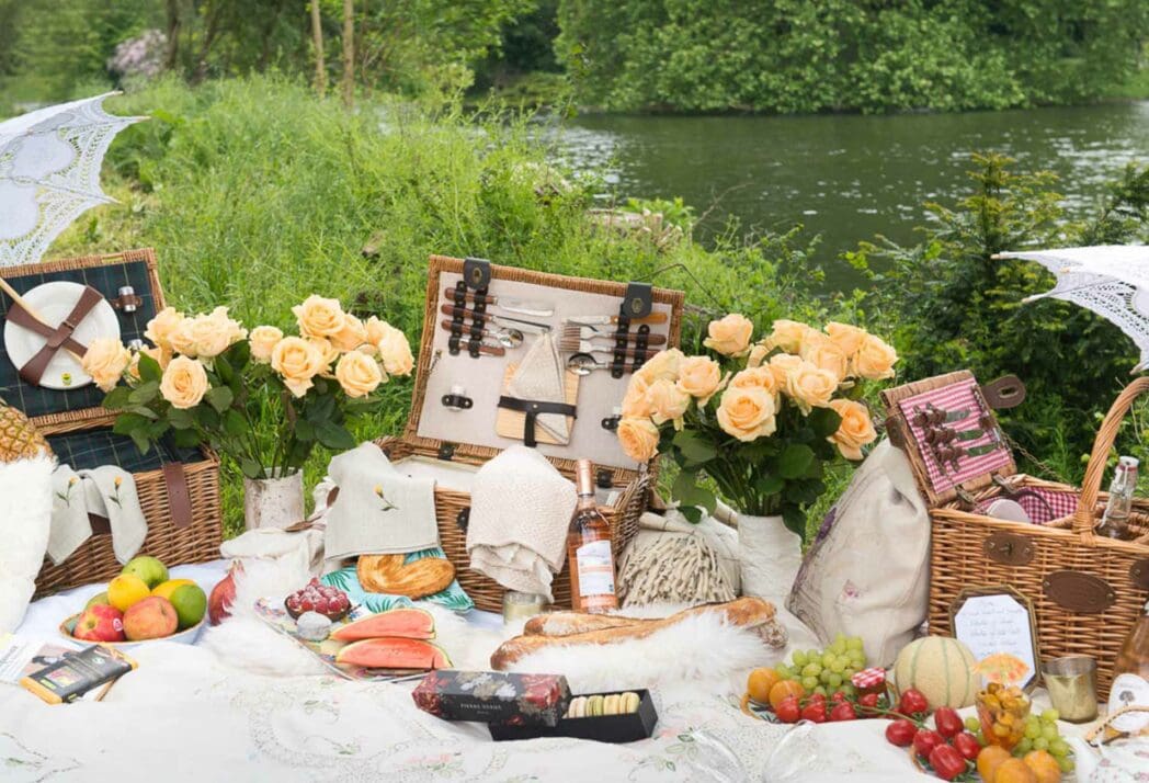 giverny Picnic