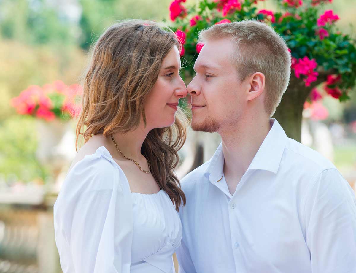 Luxembourg gardens engagement