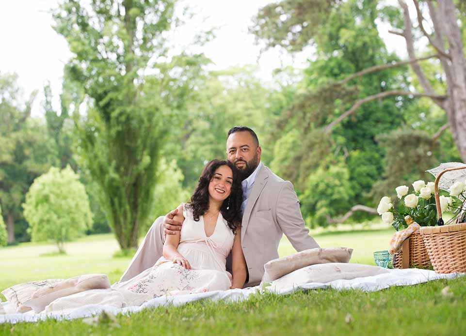 versailles engagement photos