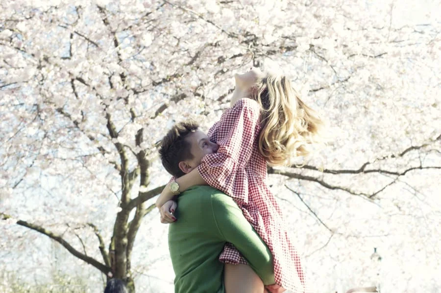Beatrice + Johnny Picnic in Paris